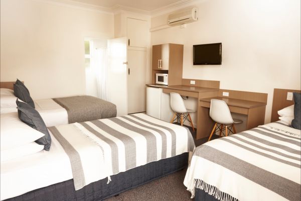 The Sails Motel - Accommodation Cooktown